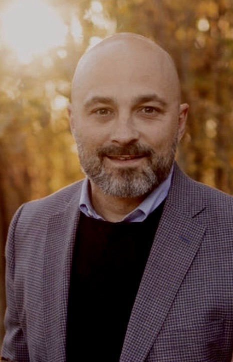 Caleb Hastings, Broker